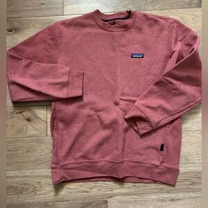 Patagonia Men's Red/Rust Crewneck- size medium